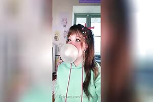 Belle Delphine Cute Babe Leaked Onlyfans Video