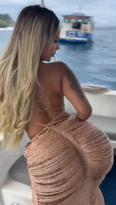Packs de videos Maria Eduarda de Souza a Dudinha uma putinha de luxo transando e mostrando sua bunda enorme tatuada
