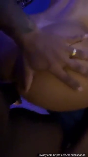 Amanda Lisboa fodendo de quatro em vídeo de sexo curto ao som do funk putaria uma delícia a bunda dela
