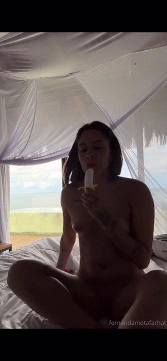 Fernanda Mota Farhat usando dildo na buceta uma delícia molhada bela de uma rapariga tendo orgasmo vazados xxx