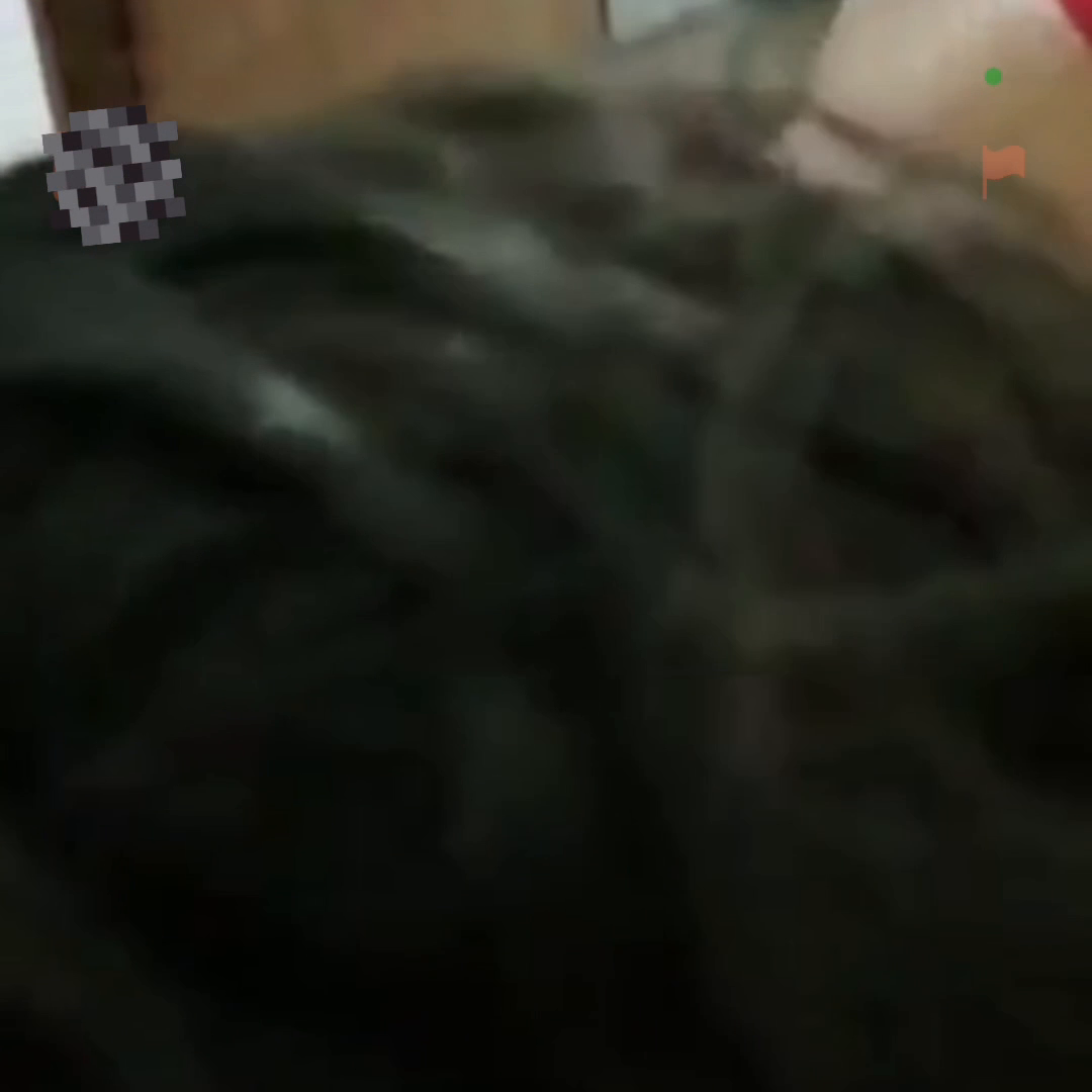 Novinha safada vazou chupando roludo ao vivo