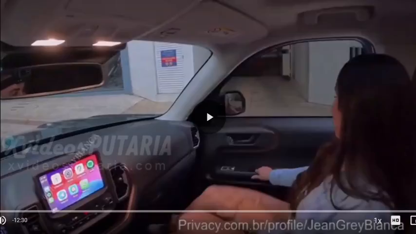 Jean Grey Bianca fazendo anal selvagem gostoso com motorista de uber que ela chama pra casa