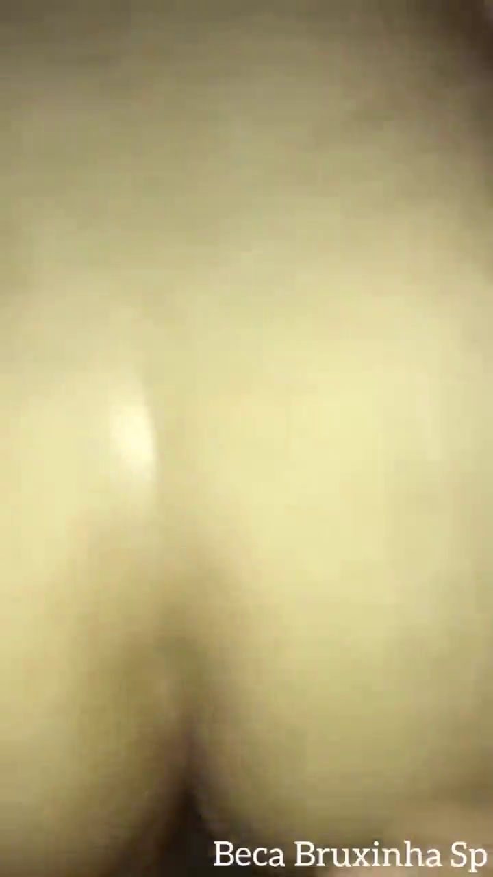 Gemendo alto na rola