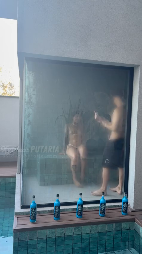 Torinha fazendo sexo gostoso na sauna com novinho safado que filma tudo com a ninfa rabuda